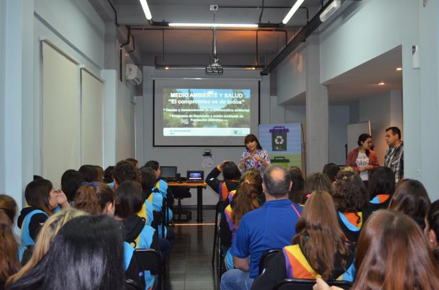 Charla en Casa Garrahan Escuela 234 Empalme - Villa Constitución -Sta. fe.